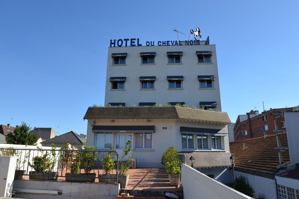 Le Cheval Noir Hotel Paris パンタン エクステリア 写真